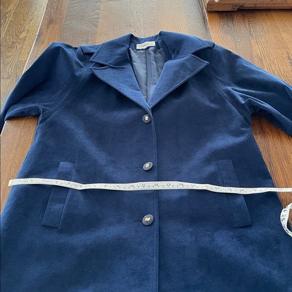 Vintage Mario Bragrotte Women's Ultrasuede Coat - Picture 10 of 11